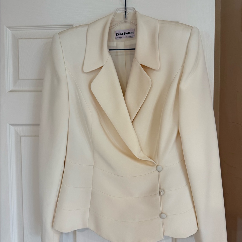 Zola Keller Ivory silk suit jacket and skirt set. Size 10. Worn once.